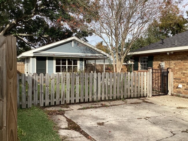 205 Belmont Dr in Thibodaux, LA - Building Photo - Building Photo