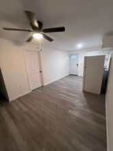 0004 Newton St in Orlando, FL - Building Photo - Building Photo