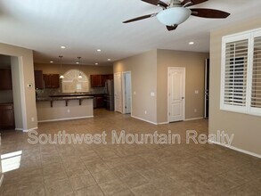 4245 E Ficus Way in Gilbert, AZ - Building Photo - Building Photo