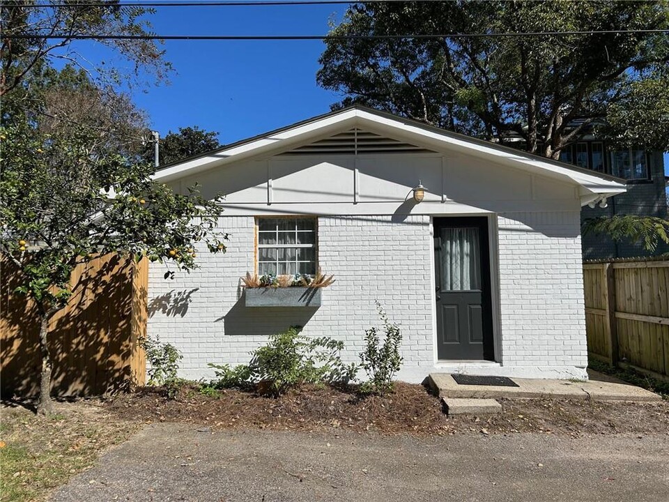 262 McDonald Ave-Unit -2 in Mobile, AL - Building Photo
