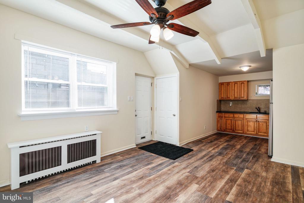 1854 S Carlisle St in Philadelphia, PA - Building Photo