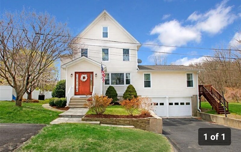 55 Walnut Ave in Shelton, CT - Foto de edificio