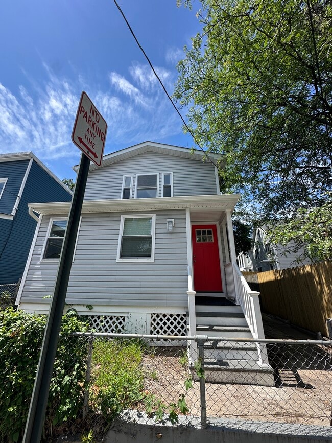 30 New St, Unit 2nd Floor