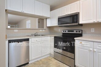 929 Morreene Rd in Durham, NC - Building Photo - Building Photo