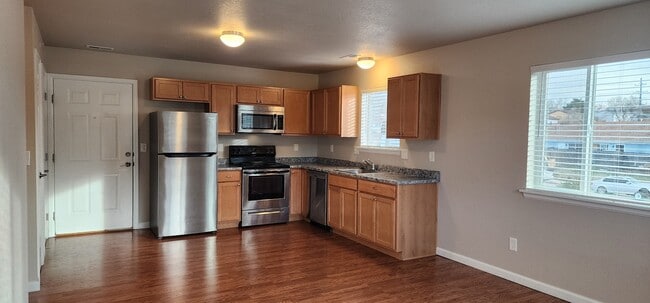 property at 1724 Hampton S