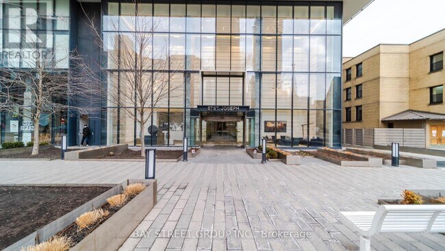 57 St Joseph St in Toronto, ON - Building Photo - Building Photo
