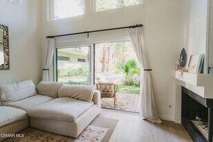 5716 Skyview Way in Agoura Hills, CA - Building Photo