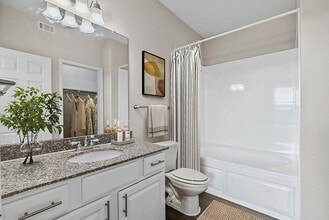 Avery in Lewisville, TX - Foto de edificio - Building Photo