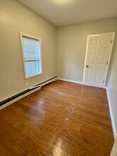 27 Florence St, Unit 1L in Providence, RI - Foto de edificio - Building Photo