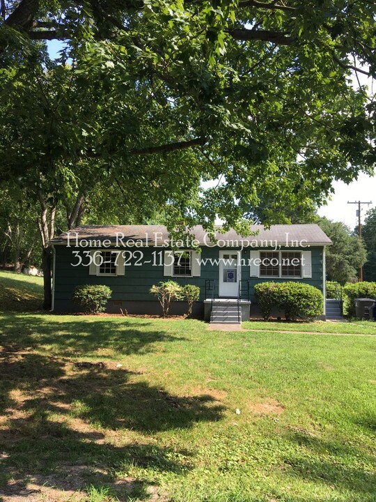 3901 Wayne Ave in Winston-Salem, NC - Building Photo