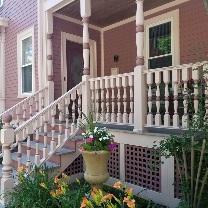 16 Dresden St, Unit 16 in Boston, MA - Foto de edificio