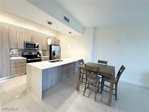 15901 Pointe Cir in Iona, FL - Building Photo - Building Photo