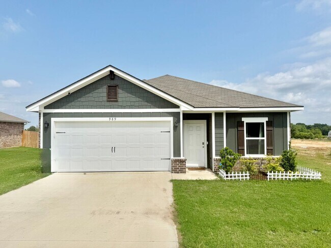 property at 989 Martin St