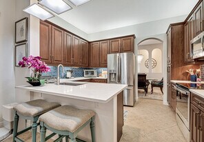 9773 Bowline Dr, Unit Bowline Dr #203 in Royal Palm Beach, FL - Building Photo