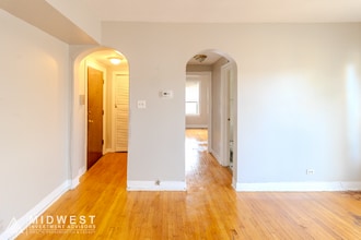6710 S Claremont Ave in Chicago, IL - Building Photo - Building Photo