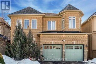 42 Condorvalley Crescent in Brampton, ON - Building Photo