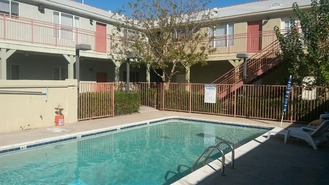 Desert Stone Condos in Phoenix, AZ - Building Photo - Other