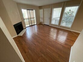 3002 N 70th St, Unit 240 in Scottsdale, AZ - Building Photo