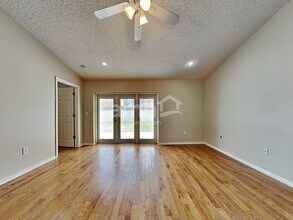 27346 Breakers Dr in Wesley Chapel, FL - Foto de edificio - Building Photo