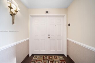 9021 SW 94th St in Miami, FL - Building Photo - Building Photo