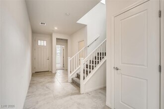 8379 Lagunilla Ave in Las Vegas, NV - Building Photo - Building Photo