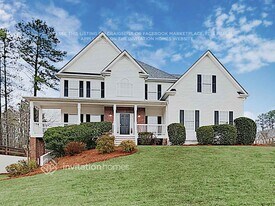 201 Hunters Mill Dr in Hiram, GA - Building Photo