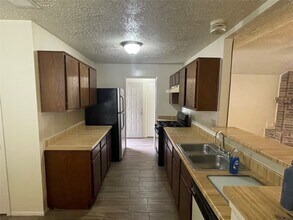 1826 Grand Park Dr in Missouri City, TX - Building Photo - Building Photo