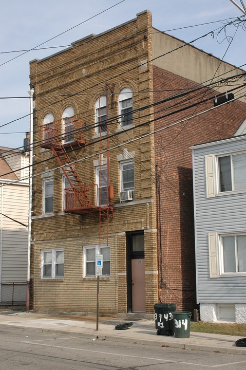 316 Rutherford Blvd in Clifton, NJ - Building Photo