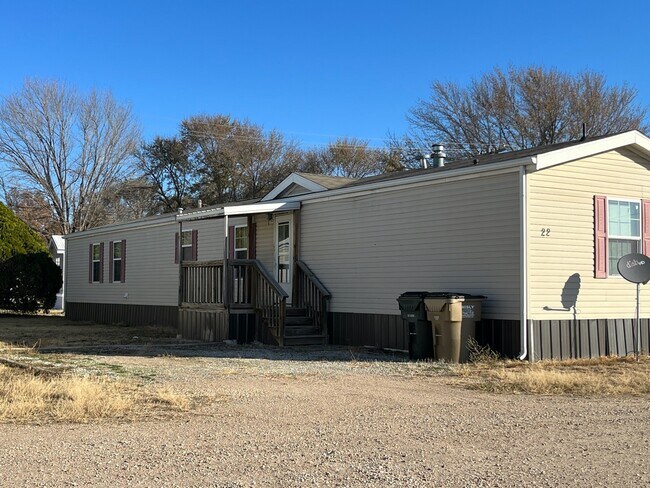 204 E 1st St in Haven, KS - Building Photo - Building Photo