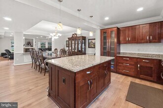 6306 Maiden Ln in Bethesda, MD - Building Photo - Building Photo