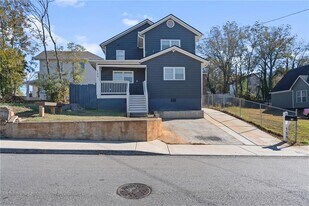 159 Walnut St NW in Atlanta, GA - Building Photo