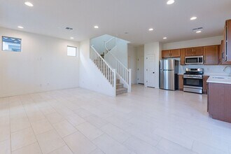 5821 W Pueblo Ave in Phoenix, AZ - Building Photo - Building Photo