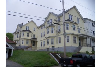 520-522 S Almond St in Fall River, MA - Building Photo - Building Photo