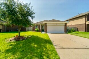 3119 Cambridge Meadows Ln in Dickinson, TX - Building Photo