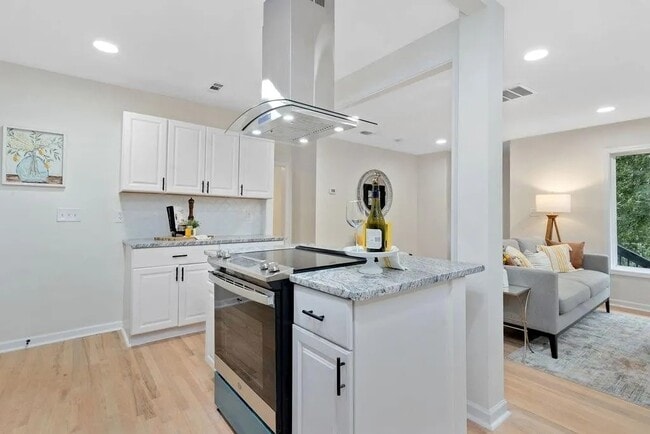 2740 Oldknow Dr NW in Atlanta, GA - Building Photo - Building Photo