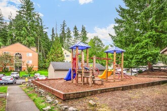 Encore Apartment Homes in Federal Way, WA - Foto de edificio - Building Photo