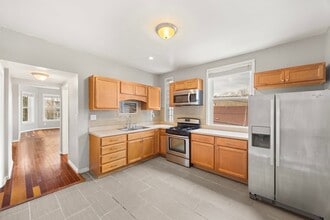 6649 S Rhodes Ave in Chicago, IL - Foto de edificio - Building Photo