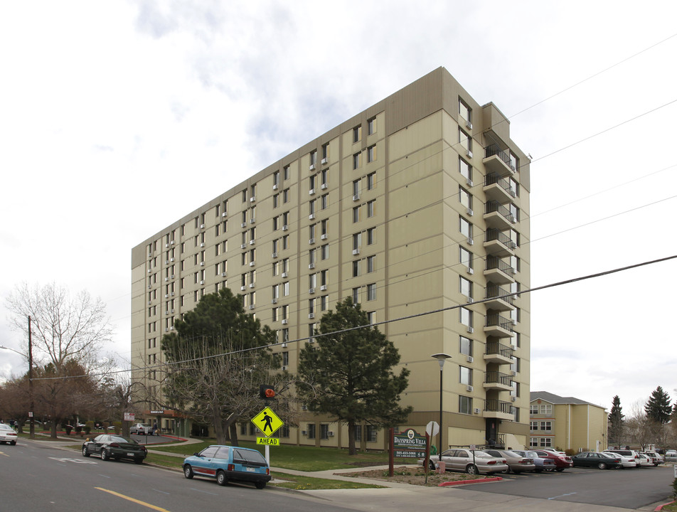 Francis Heights Senior Living Community in Denver, CO - Foto de edificio