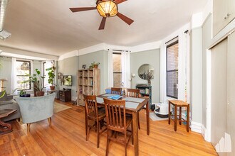 3336 N Sheffield Ave in Chicago, IL - Building Photo - Building Photo