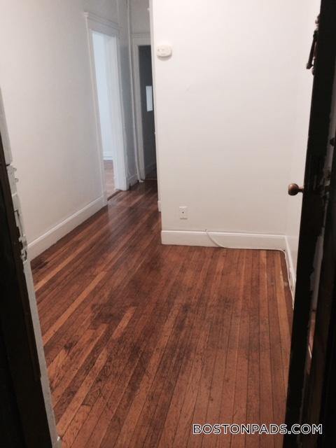 89 Park Dr, Unit 2 in Boston, MA - Building Photo - Building Photo