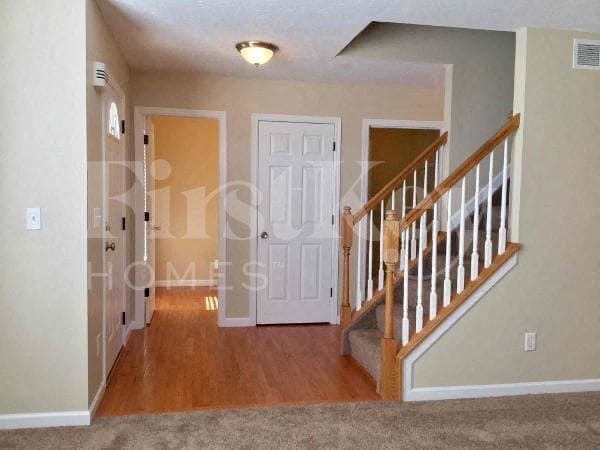 7568 Sycamore Woods Ln in Hamilton, OH - Building Photo - Building Photo