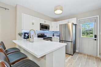 2621 Wingate Ct in Aurora, IL - Building Photo - Building Photo