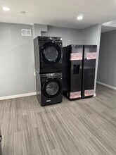 19110 Annalee Ave in Carson, CA - Foto de edificio - Building Photo