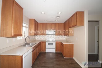 115 6th St in Ramona, CA - Building Photo - Building Photo