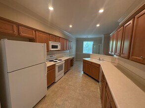 9147 Kettering Way in Knoxville, TN - Building Photo - Building Photo