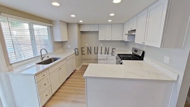 10062 Los Coyotes Ct in Fountain Valley, CA - Building Photo - Building Photo