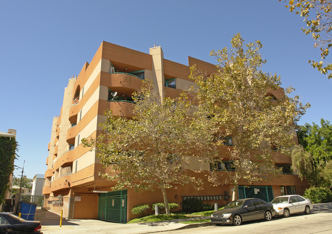 Portobello Apartments in Los Angeles, CA - Building Photo - Building Photo