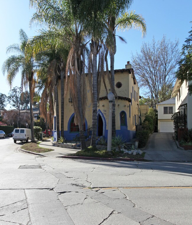 3488-3490 Rowena Ave in Los Angeles, CA - Building Photo - Building Photo