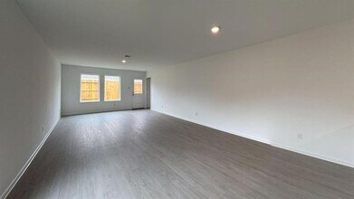 3128 Twisted Myrtle Dr in Conroe, TX - Building Photo - Building Photo