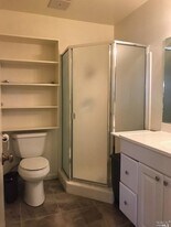 19 Redwood Ct in Santa Rosa, CA - Building Photo